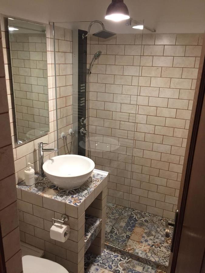 Cameră dublă cu baie privată